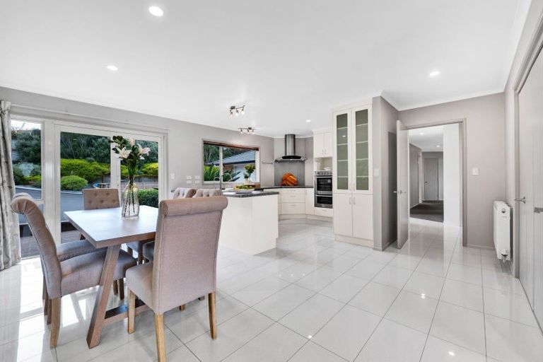 Photo of property in 6c Highfield Place, Highlands Park, New Plymouth, 4312
