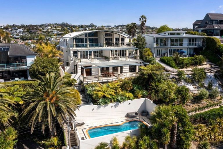 Photo of property in 32a Langton Road, Stanmore Bay, Whangaparaoa, 0932