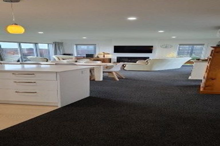 Photo of property in 45 Ngaru Crescent, Wharewaka, Taupo, 3330