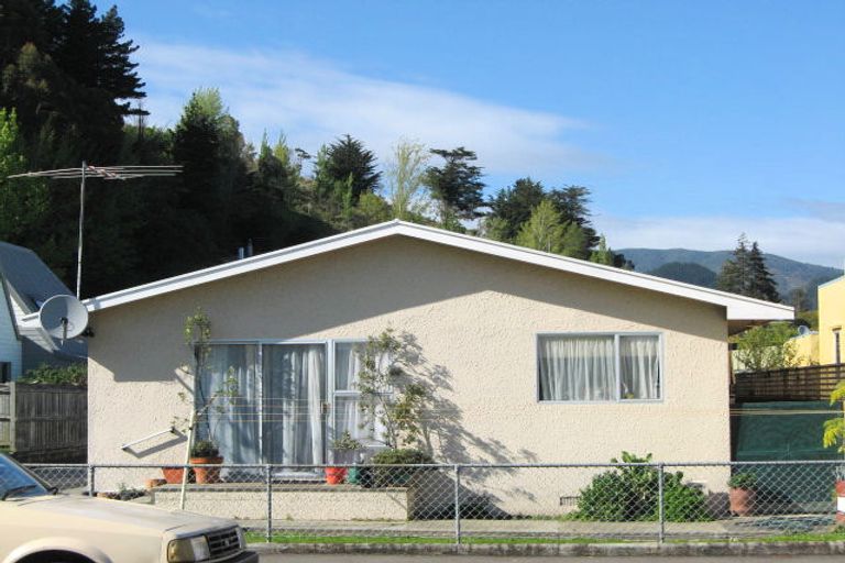 Photo of property in 2/108 Grove Street, The Wood, Nelson, 7010