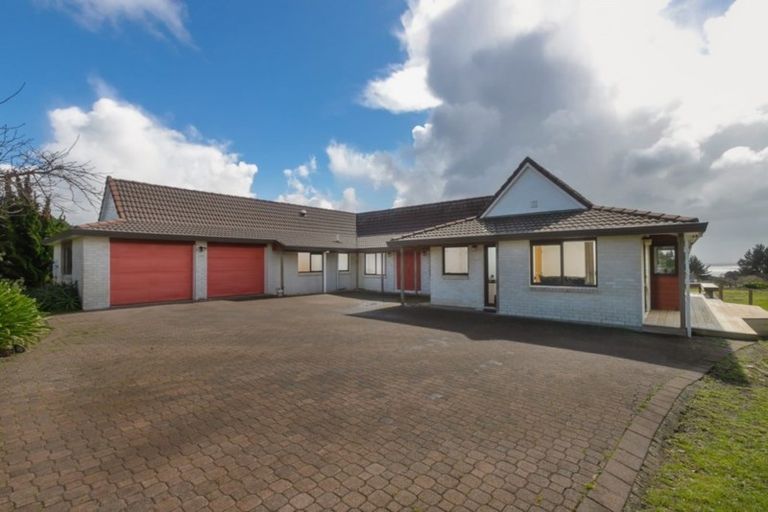 Photo of property in 359 Clarks Beach Road, Clarks Beach, Pukekohe, 2679