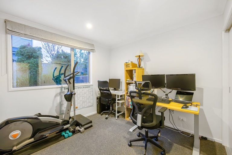 Photo of property in 3 Greenlink Rise, Long Bay, Auckland, 0630