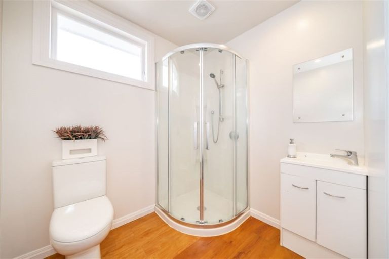 Photo of property in 2/5 Stephen Street, Trentham, Upper Hutt, 5018