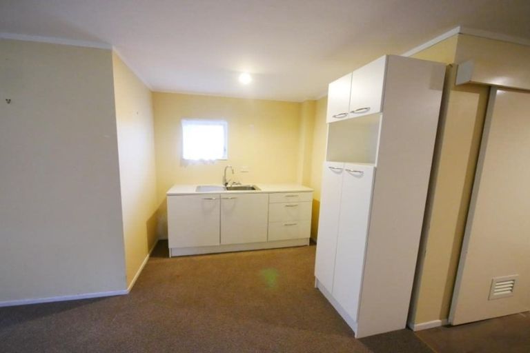 Photo of property in 384 Great South Road, Opaheke, Papakura, 2113