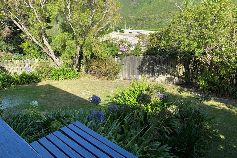 Photo of property in 184a Mitchell Street, Brooklyn, Wellington, 6021