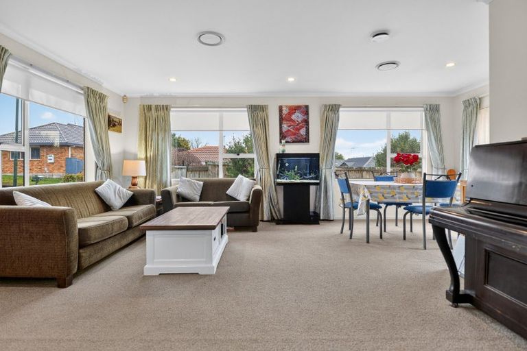 Photo of property in 21 Mews Place, Forest Lake, Hamilton, 3200