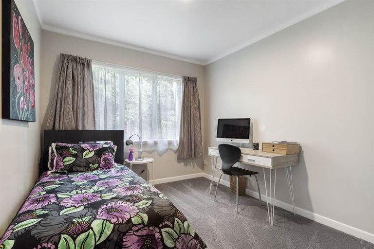 Photo of property in 890 Beach Road, Waiake, Auckland, 0630