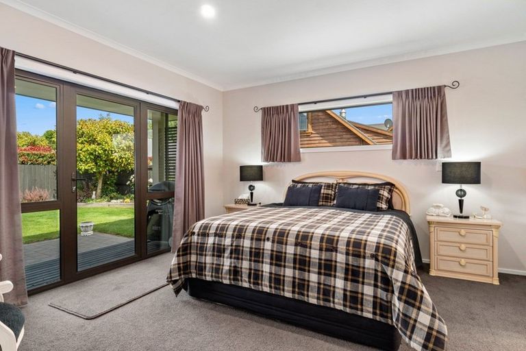 Photo of property in 27 Mavora Road, Lake Hayes, Queenstown, 9304