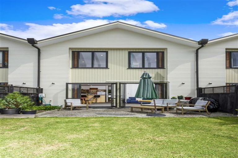 Photo of property in 5/11 The Avenue, Albany, Auckland, 0632