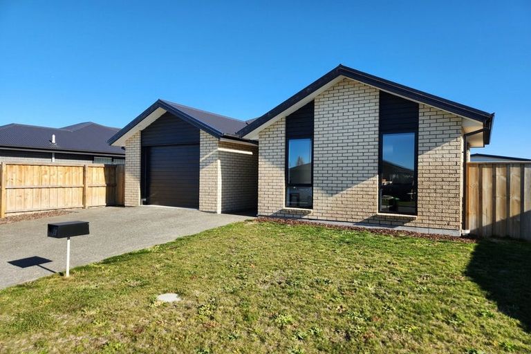 Photo of property in 10 Kotua Street, Woodend, 7610