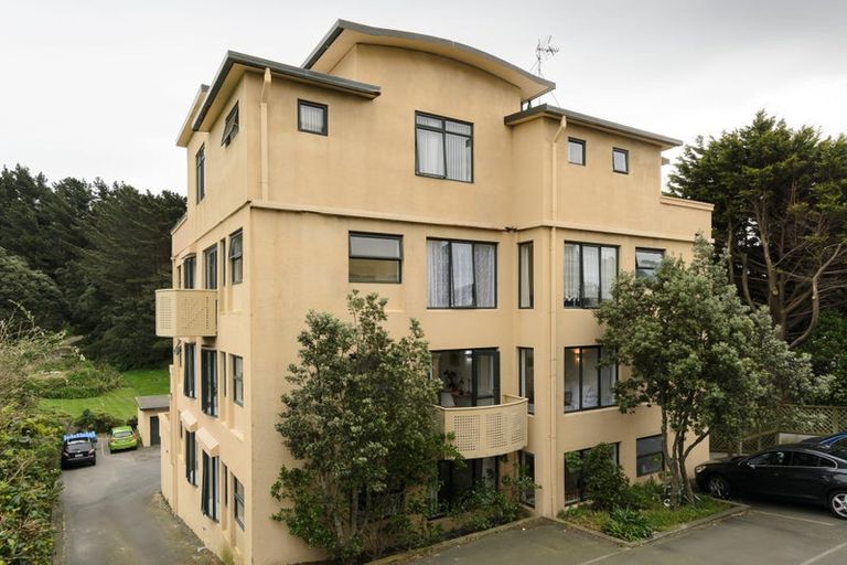 Photo of property in 568d Adelaide Road, Berhampore, Wellington, 6023