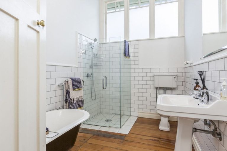 Photo of property in 1a Russell Street, Freemans Bay, Auckland, 1011