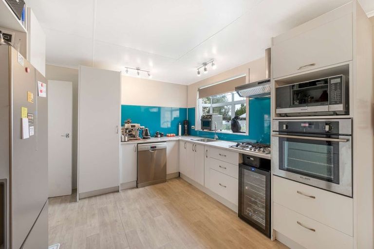 Photo of property in 102 Lucknow Street, Wairoa, 4108