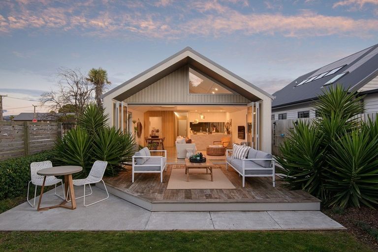 Photo of property in 15 Randall Street, Richmond, Christchurch, 8013