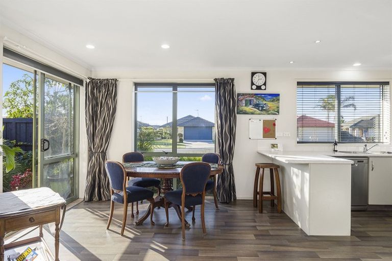 Photo of property in 10 Marshwood Place, Papamoa Beach, Papamoa, 3118