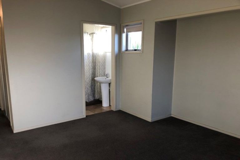 Photo of property in 4 Gloucester Road, Mount Maunganui, 3116