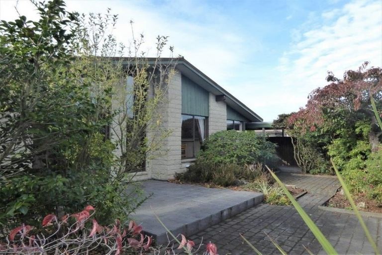 Photo of property in 9 Mulberry Place, Redwood, Christchurch, 8051