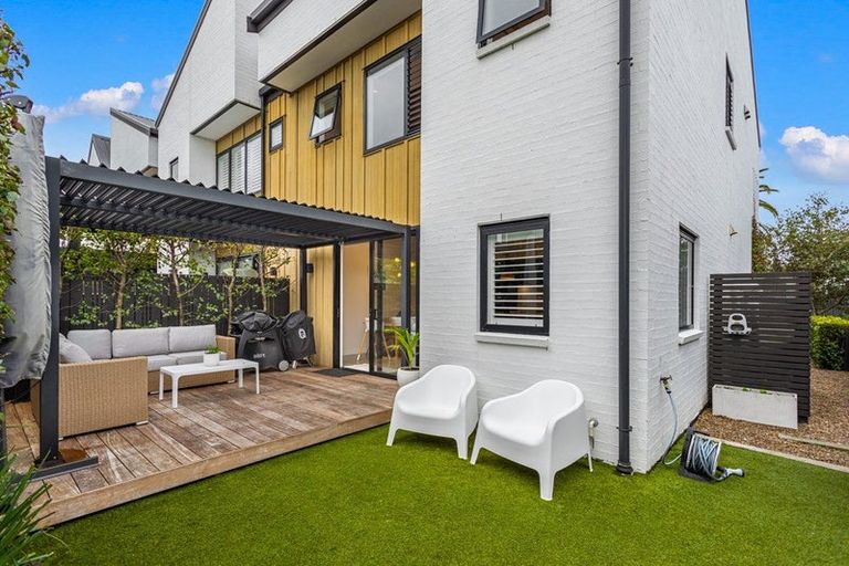 Photo of property in 96 Buckley Avenue, Hobsonville, Auckland, 0616