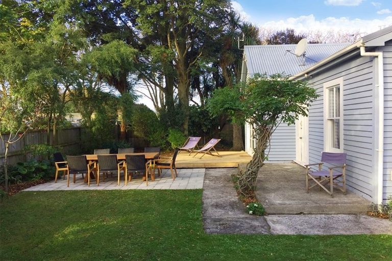 Photo of property in 60 Oxley Avenue, St Albans, Christchurch, 8014