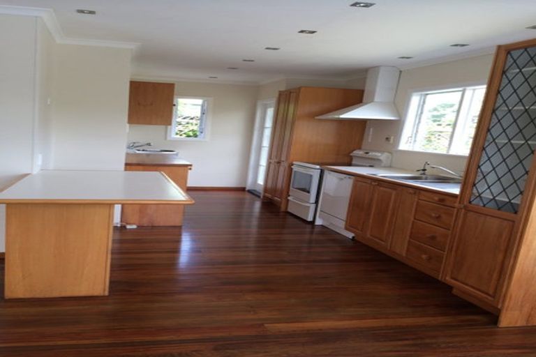 Photo of property in 1/13 Elliott Avenue, Bayview, Auckland, 0629