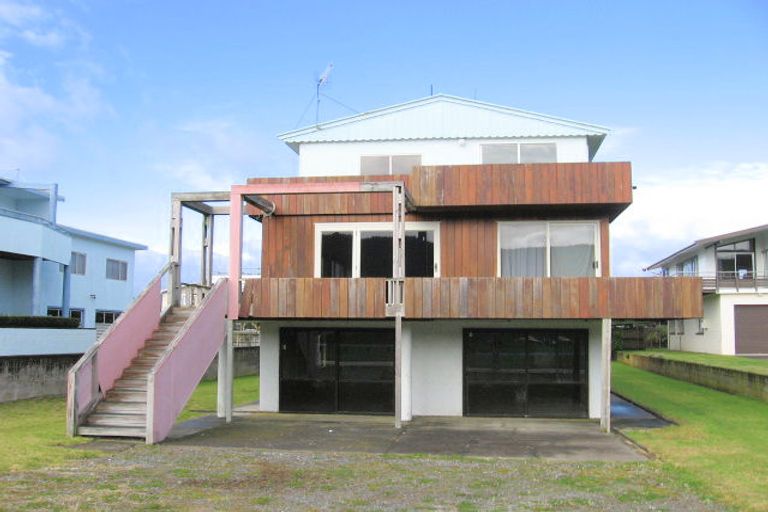 Photo of property in 103 Harbour View Road, Whangamata, 3620