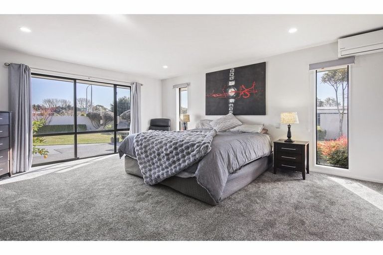 Photo of property in 1 Appleton Place, Woodend, 7610