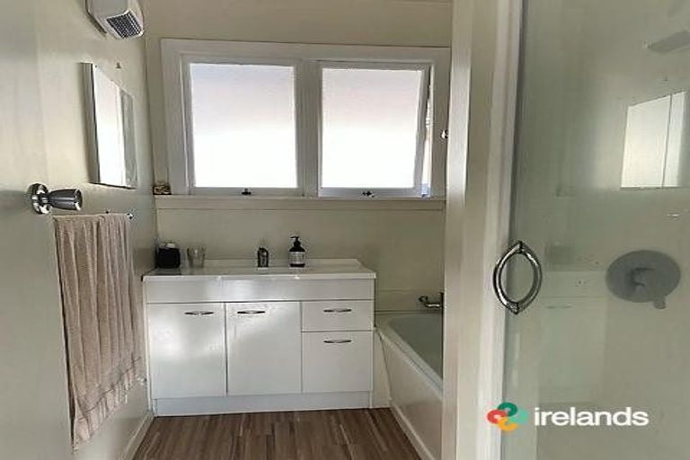 Photo of property in 2/4 Kyeburn Place, Avonhead, Christchurch, 8042