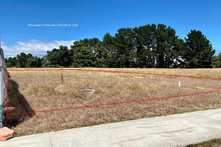 Photo of property in 122 Harakeke Drive, Wharewaka, Taupo, 3330