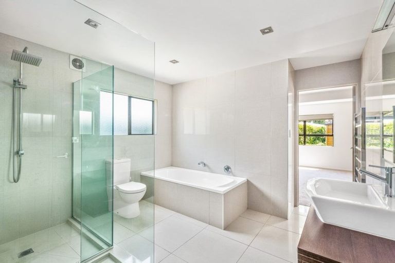 Photo of property in 30a Laurence Street, Manly, Whangaparaoa, 0930