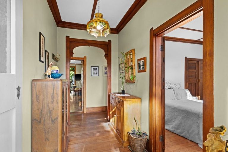 Photo of property in 35 Iona Road, Havelock North, 4130