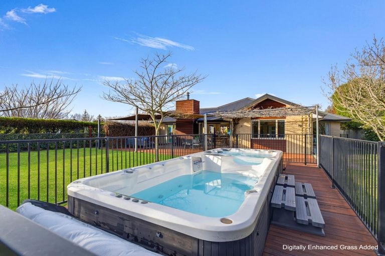 Photo of property in 2 Fairhurst Place, Rolleston, 7614