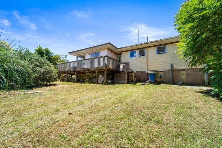 Photo of property in 25 Crosby Road, West Harbour, Auckland, 0618