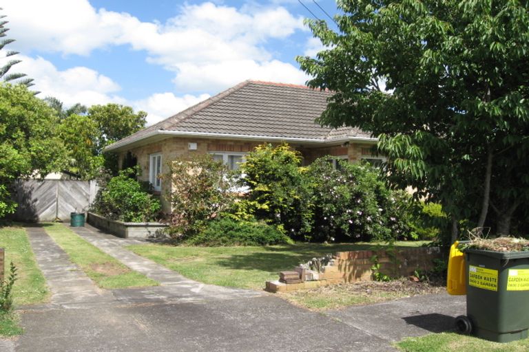 Photo of property in 17 Alexander Avenue, Papatoetoe, Auckland, 2025