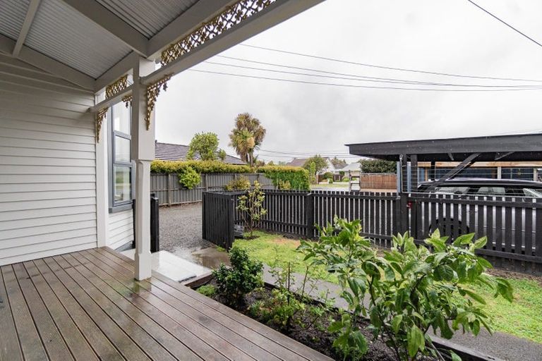 Photo of property in 2/112 Domain Terrace, Spreydon, Christchurch, 8024