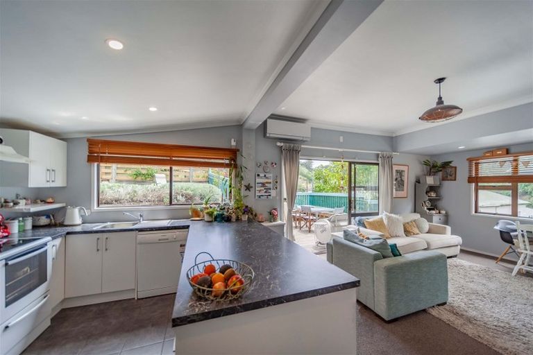 Photo of property in 90 Shakespeare Road, Bluff Hill, Napier, 4110