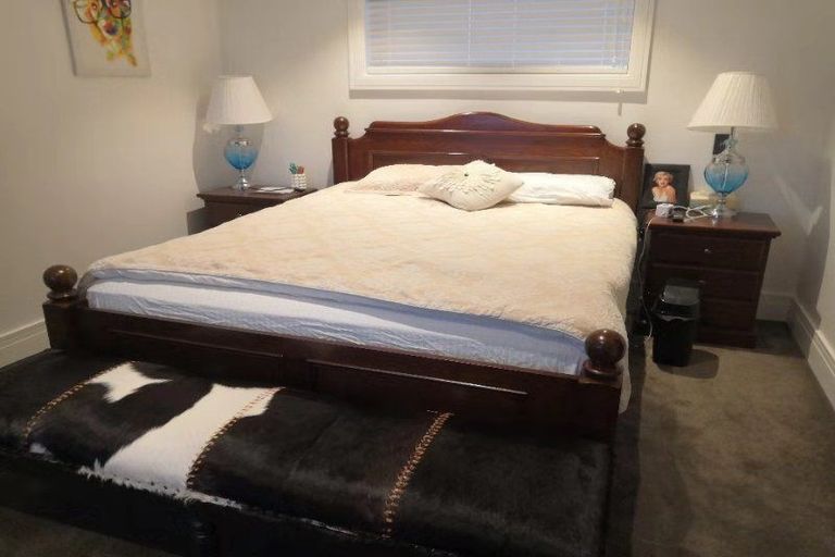 Photo of property in 2/92 Churchill Road, Murrays Bay, Auckland, 0630