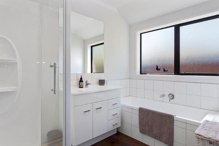 Photo of property in 2 Monarch Boulevard, Kaiapoi, 7630