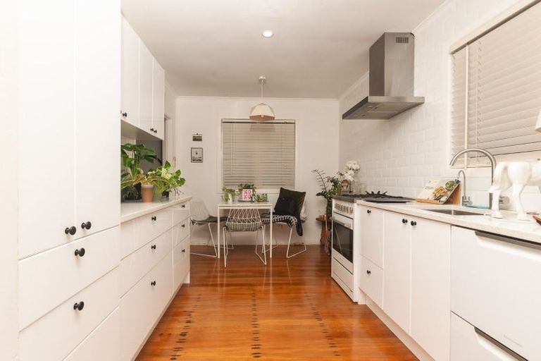 Photo of property in 1/11 Henwood Road, Mangere East, Auckland, 2024