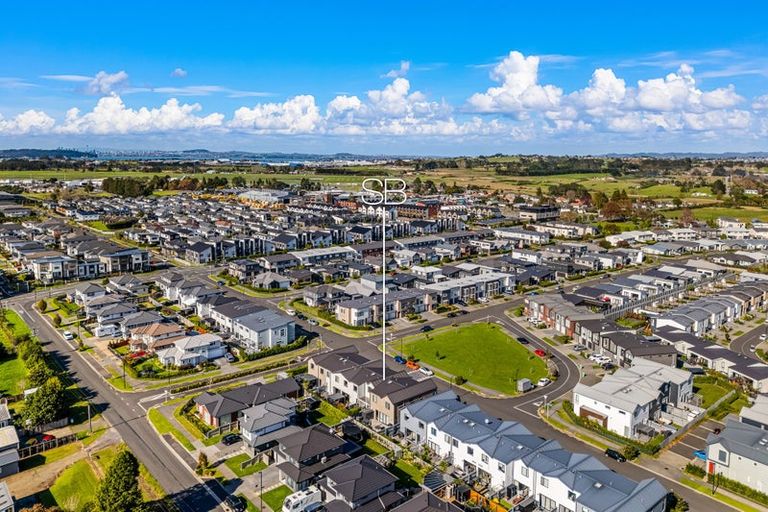 Photo of property in 73 Kopuru Road, Whenuapai, Auckland, 0618