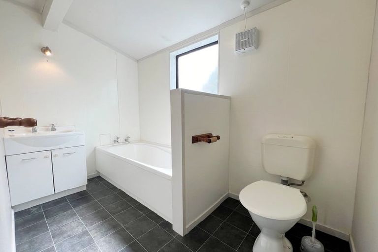 Photo of property in 12a Ohaupo Road, Hamilton Lake, Hamilton, 3204