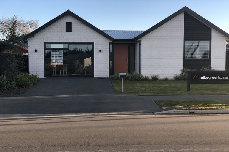 Photo of property in 9 William Nicholls Drive, Belfast, Christchurch, 8051