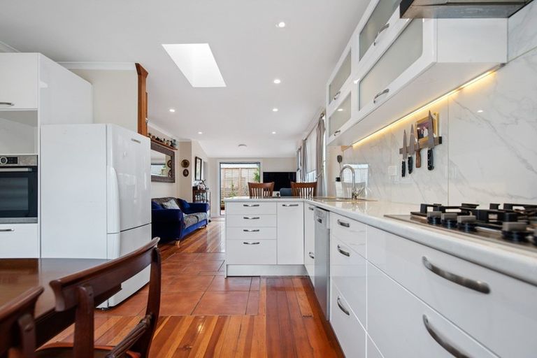 Photo of property in 37 Wellington Street, Hamilton East, Hamilton, 3216