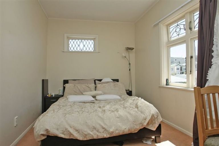 Photo of property in 6 Picton Avenue, Newtown, Wellington, 6021