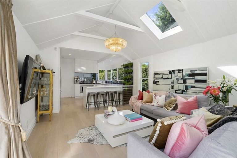 Photo of property in 34 Glandovey Road, Fendalton, Christchurch, 8052