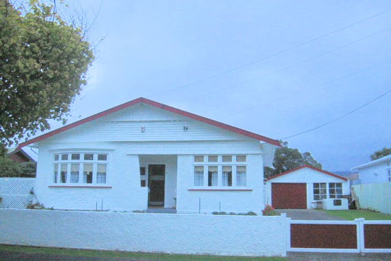 Photo of property in 7 Fuller Grove, Woburn, Lower Hutt, 5010