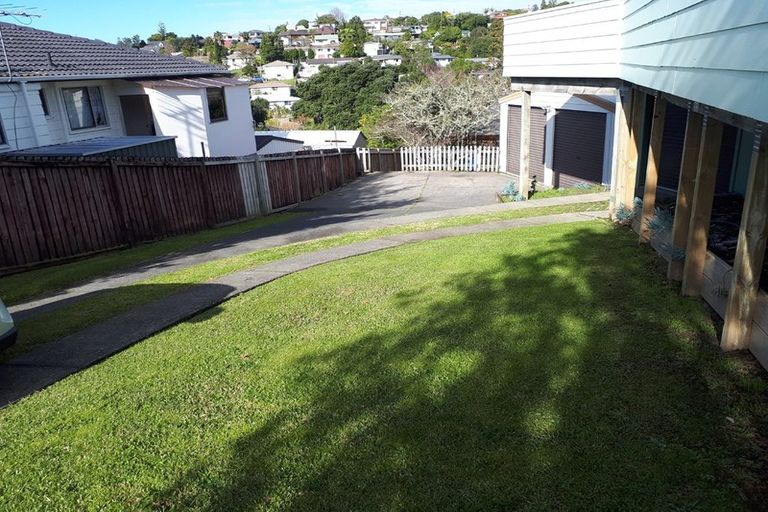 Photo of property in 13 Cranston Street, Torbay, Auckland, 0632