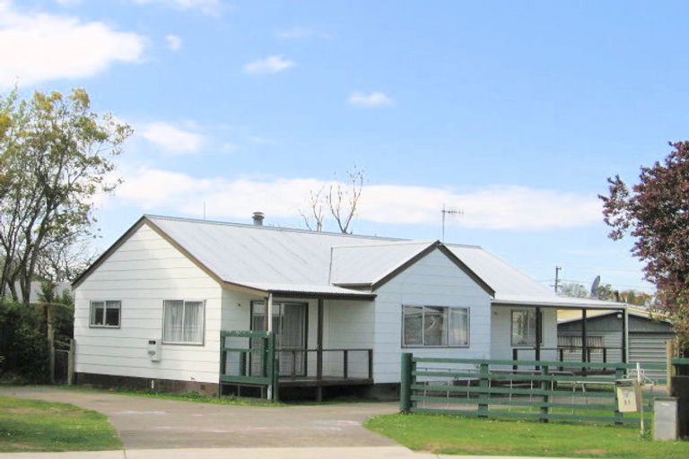 Photo of property in 11 Cherrywood Place, Western Heights, Rotorua, 3015