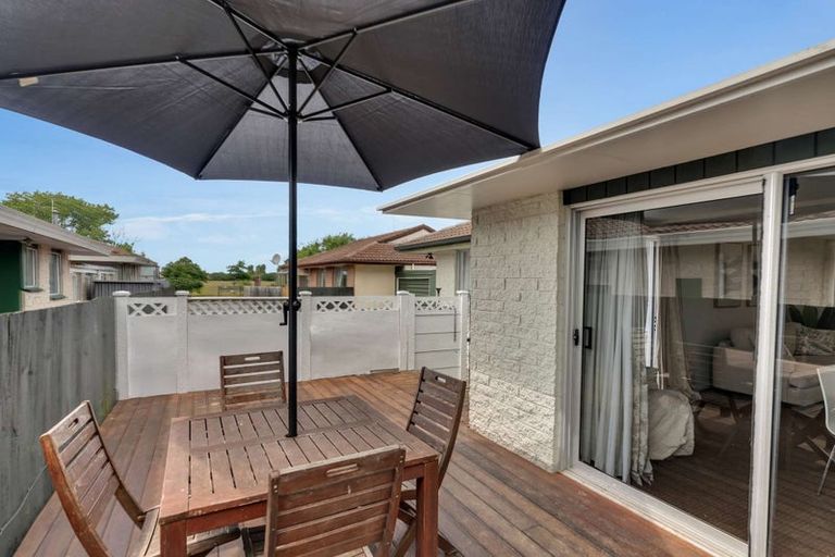 Photo of property in 91b Cottonwood Street, Parklands, Christchurch, 8083