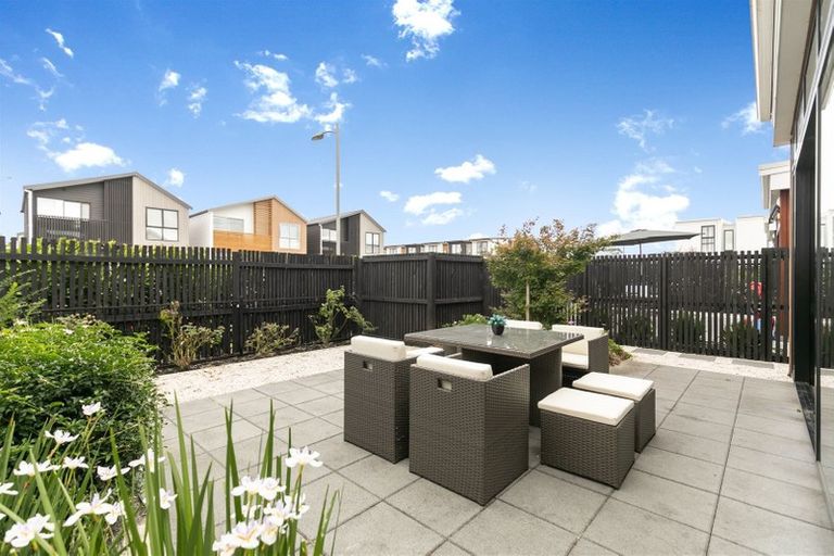 Photo of property in 5 Courage Road, Papakura, 2110