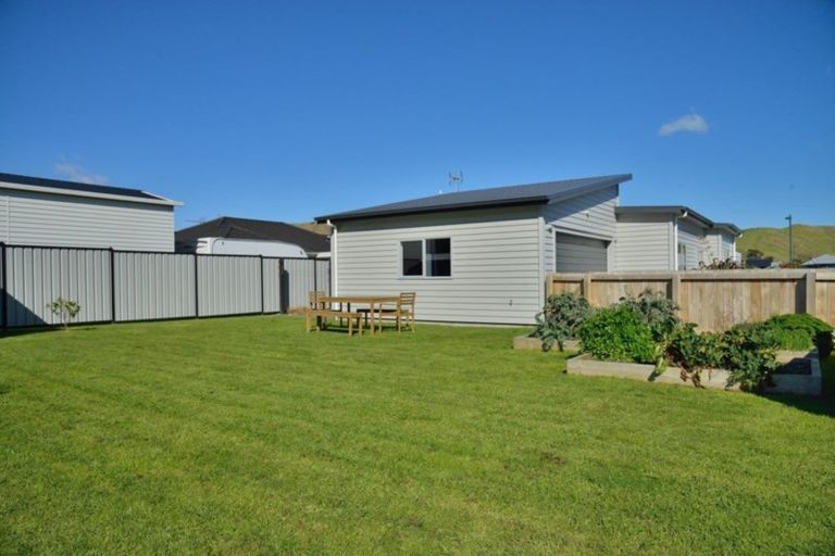 Photo of property in 30 Hamilton Drive, Wainui, Gisborne, 4010